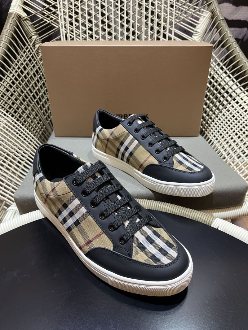 Burberry Low Shoes